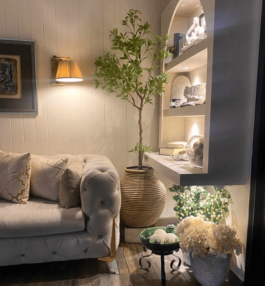 Benefits of Artificial Plants for Bearded Dragons